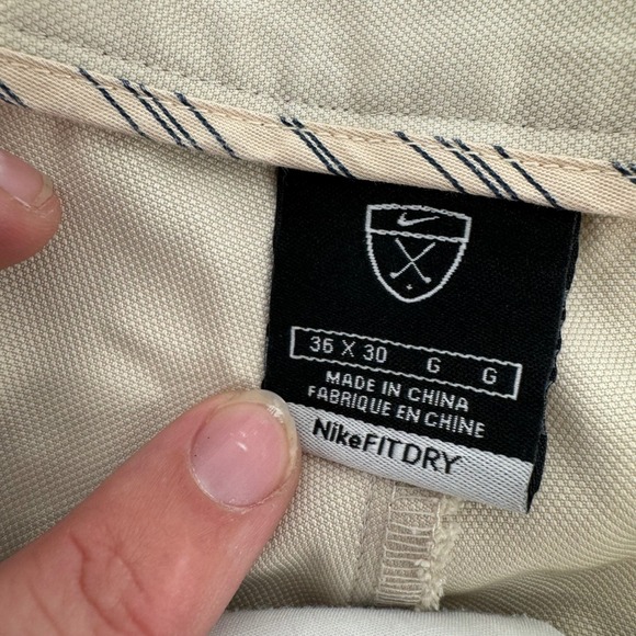Nike Golf NikeFIT DRY Pleated Pants Mens 36x30 Tan Khaki Cuffed Trousers - Picture 3 of 3